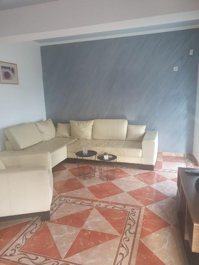 Villa Apartmani Anja Dobra Voda Exterior foto
